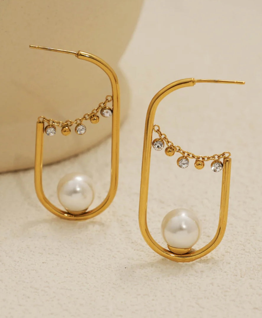 ✨Boucles d’oreilles dorées & perle élégante ✨