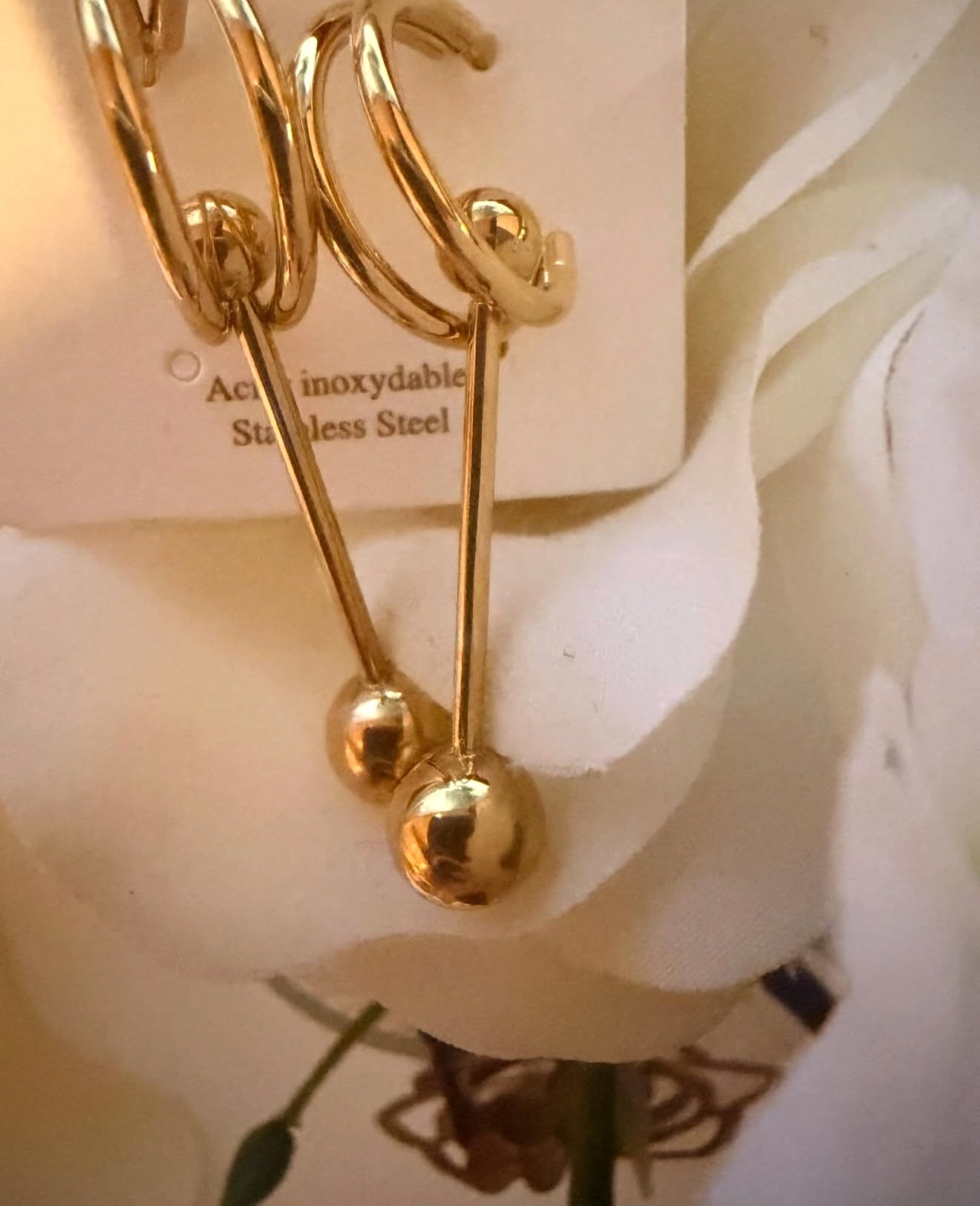 ✨ Boucles d’oreilles dorées minimalistes – acier inoxydable ✨