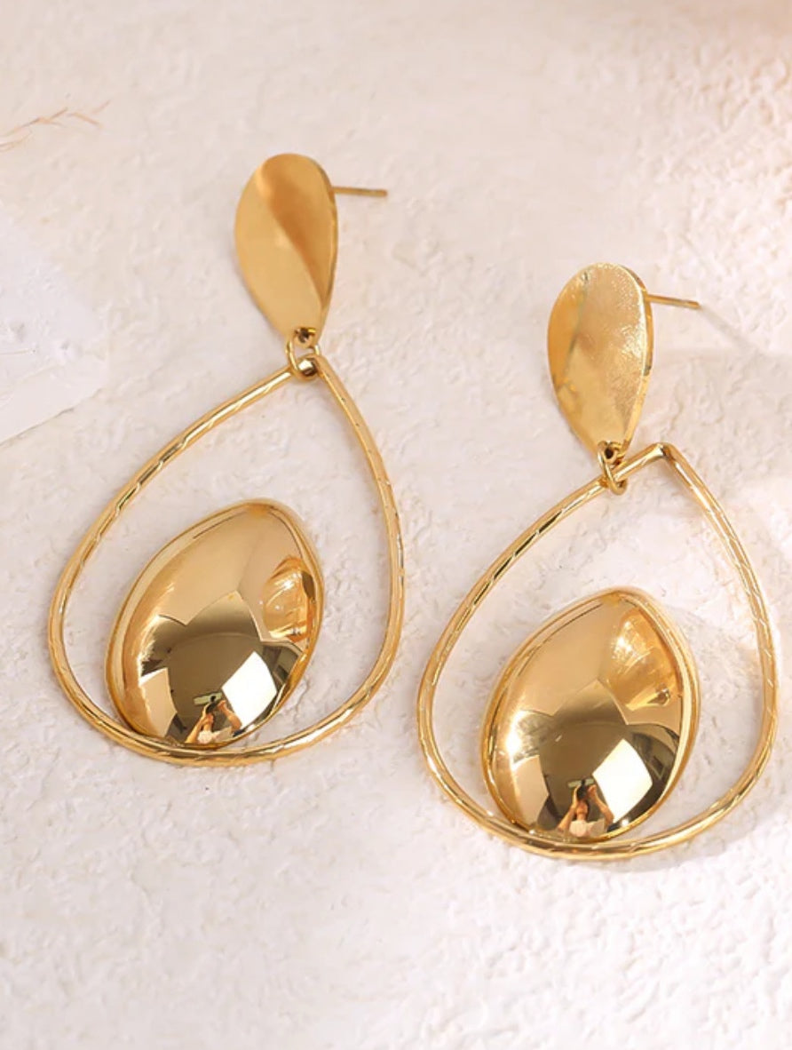 Boucles Élégance Dorée – Effet Chic & Intemporel ✨