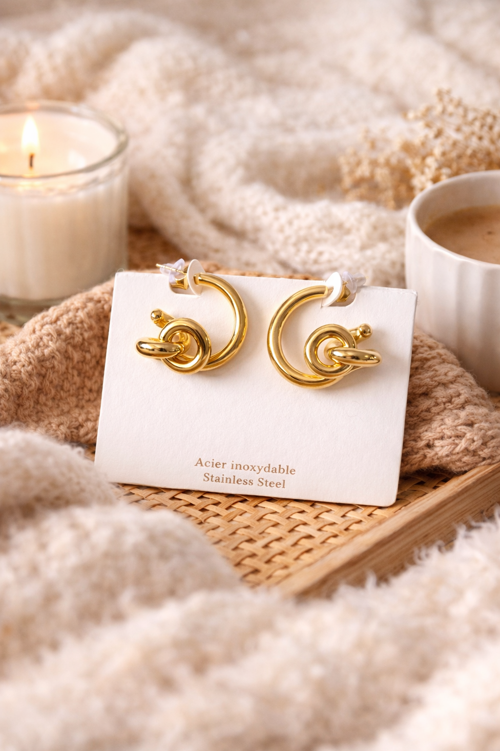 ✨ Boucles d’oreilles nœud dorées✨